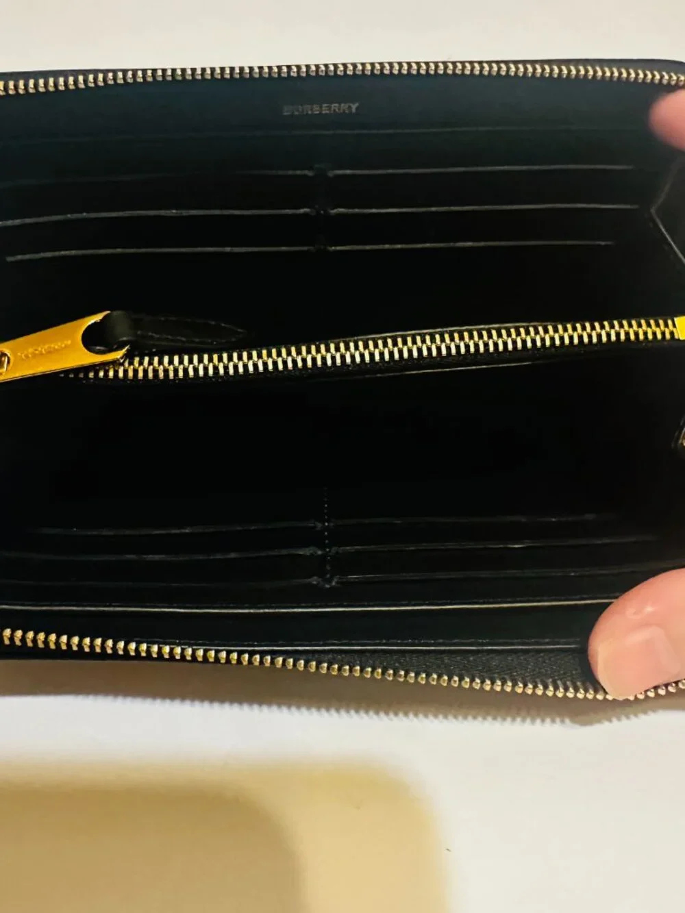 Burberry Unisex All Around Wallet